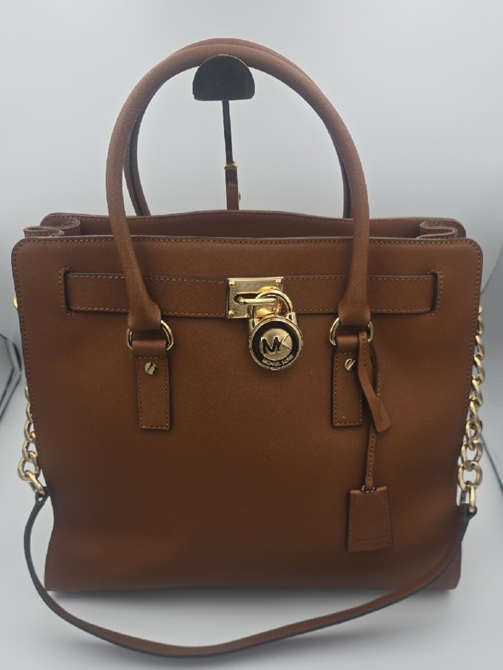 Michael Kors Brown Leather Large Hamilton Satchel W/ Gold Hardware (NWOT)✨️🤎✨️ - Picture 2 of 11